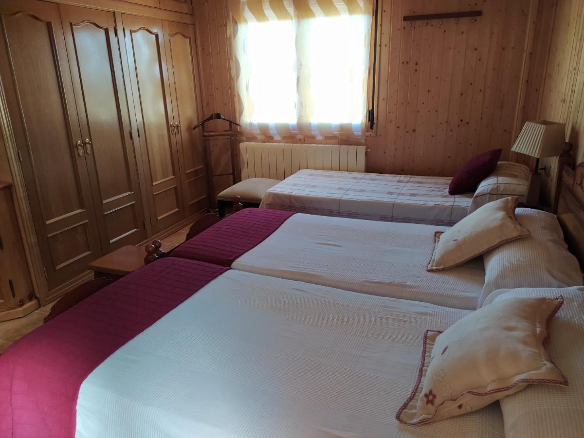 Casa Rural Mi Descanso Valdefuentes de Sangusín Esterno foto