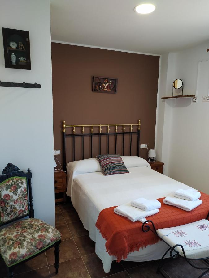 Casa Rural Mi Descanso Valdefuentes de Sangusín Esterno foto