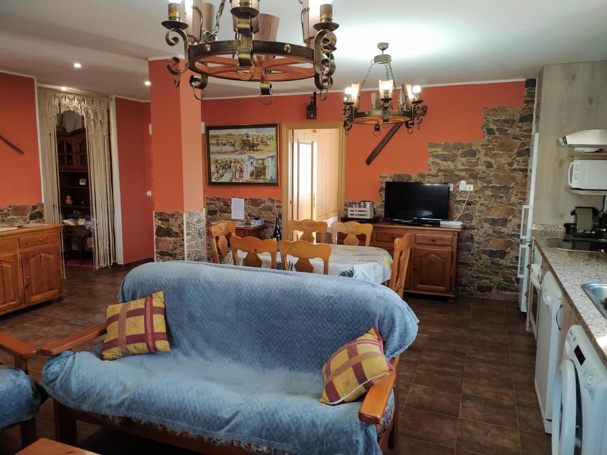 Casa Rural Mi Descanso Valdefuentes de Sangusín Esterno foto