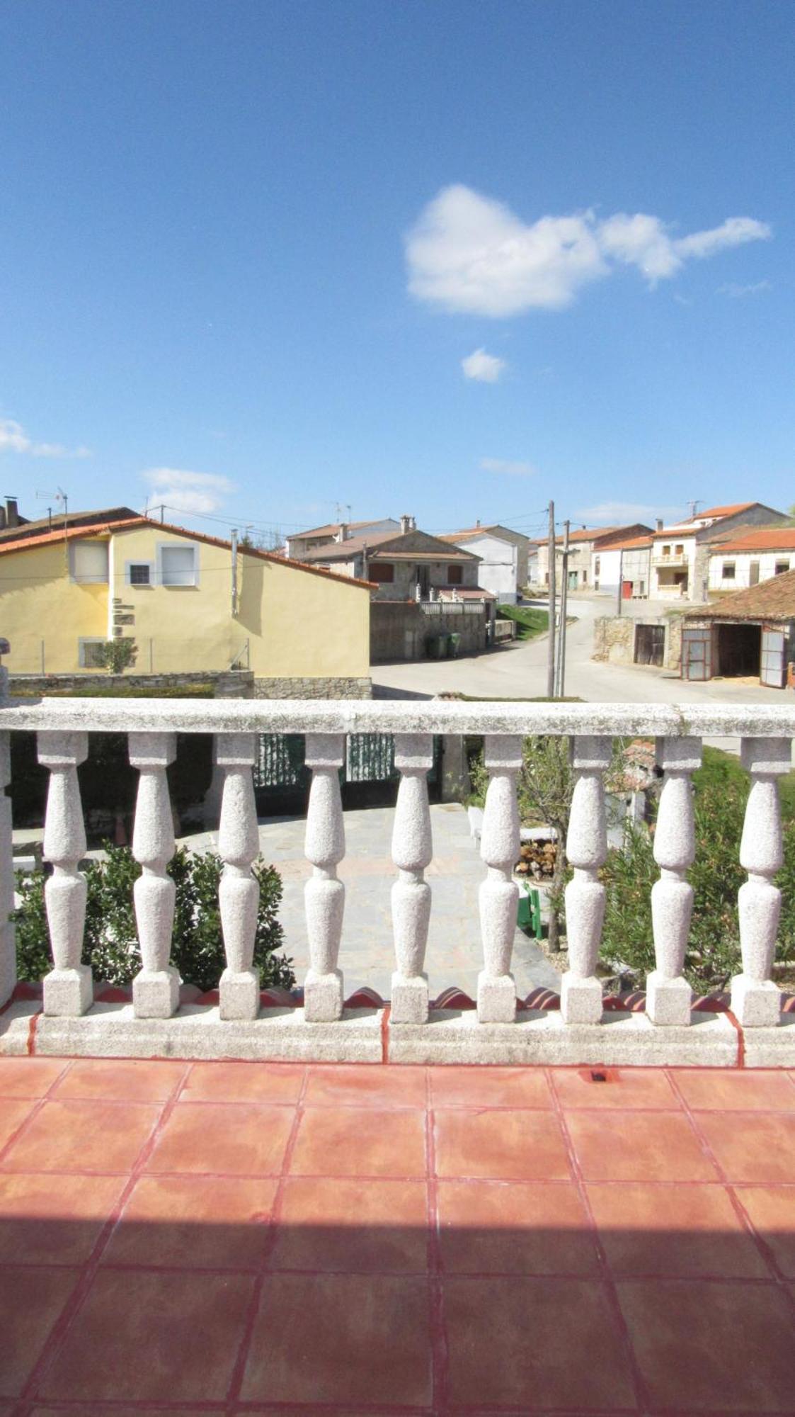 Casa Rural Mi Descanso Valdefuentes de Sangusín Esterno foto